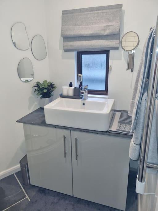 The Den - A Modern, Quirky, Self Contained Unit Apartment Braunton Ngoại thất bức ảnh